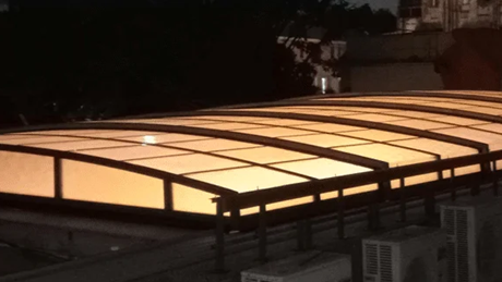 commercial retractable roofs